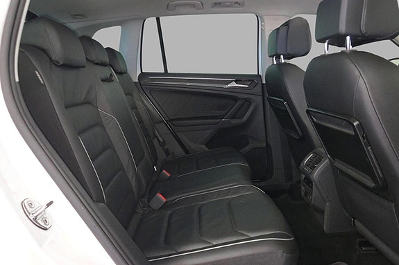 Volkswagen Tiguan 27 of 30