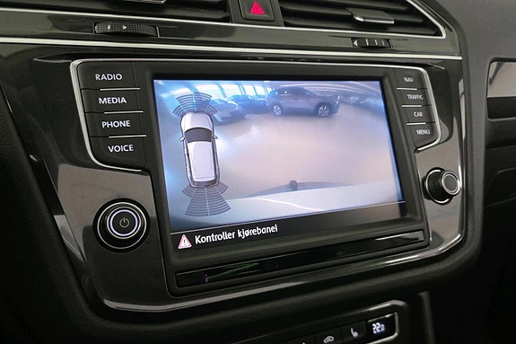 Volkswagen Tiguan 19 of 30