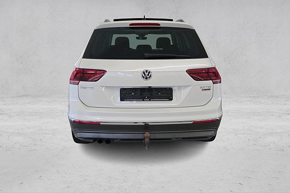 Volkswagen Tiguan 5 of 30