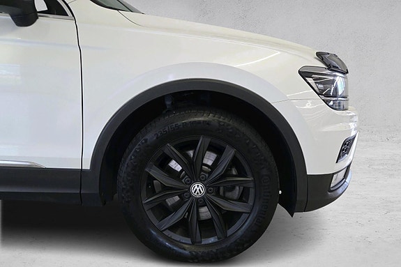 Volkswagen Tiguan 8 of 30