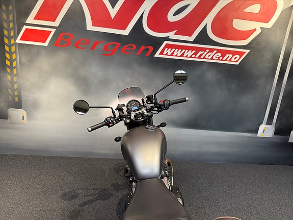 Triumph Street Twin 13 of 14