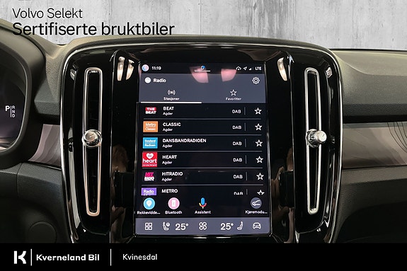 Volvo XC40 23 of 29