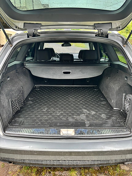 Mercedes-Benz E350 d 4 of 6