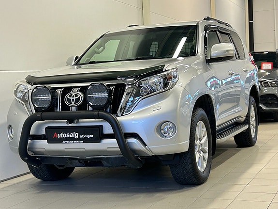 Toyota Land Cruiser 4 of 30