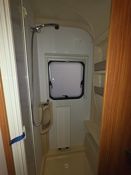 Adria Adora 613HT 21 of 29
