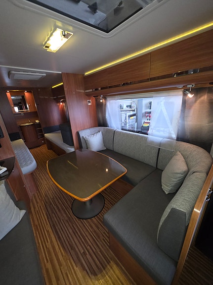 Adria Adora 613HT 9 of 29