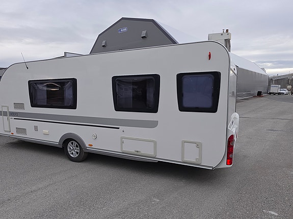 Adria Adora 613HT 3 of 29