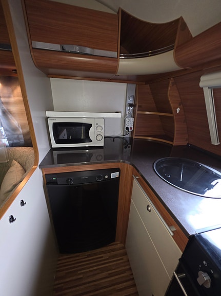 Adria Adora 613HT 12 of 29