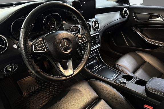 Mercedes-Benz GLA220 d 12 of 19