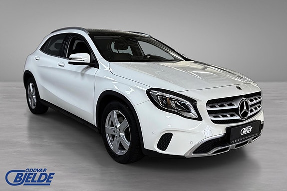 Mercedes-Benz GLA220 d 3 of 19