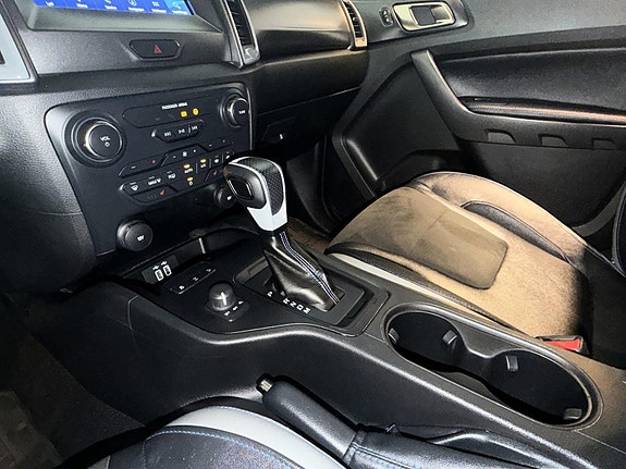 Ford Ranger Raptor 18 of 20