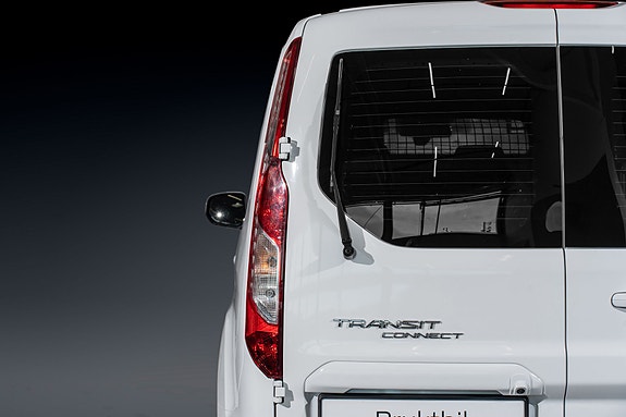 Ford Transit Connect 9 of 27