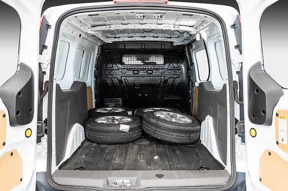 Ford Transit Connect 27 of 27