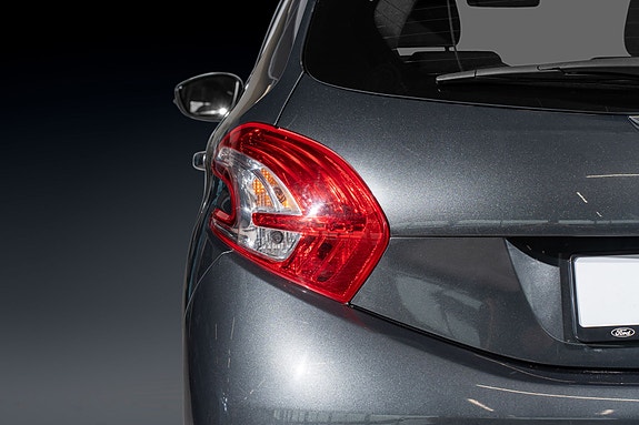 Peugeot 208 8 of 24