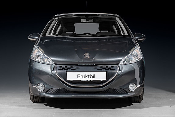 Peugeot 208 2 of 24