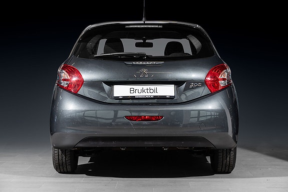 Peugeot 208 6 of 24
