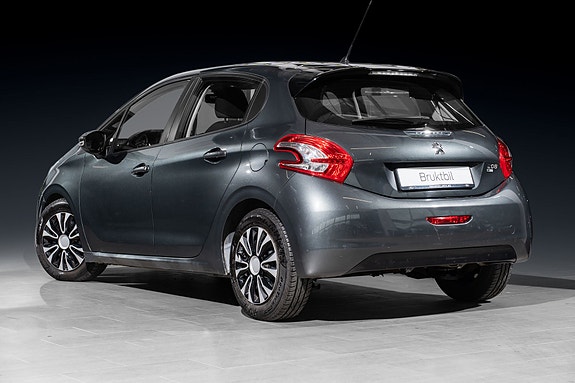 Peugeot 208 5 of 24