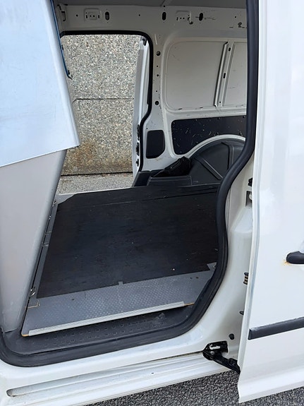 Volkswagen Caddy Maxi 5 of 11