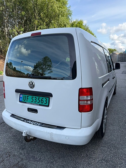 Volkswagen Caddy Maxi 4 of 11