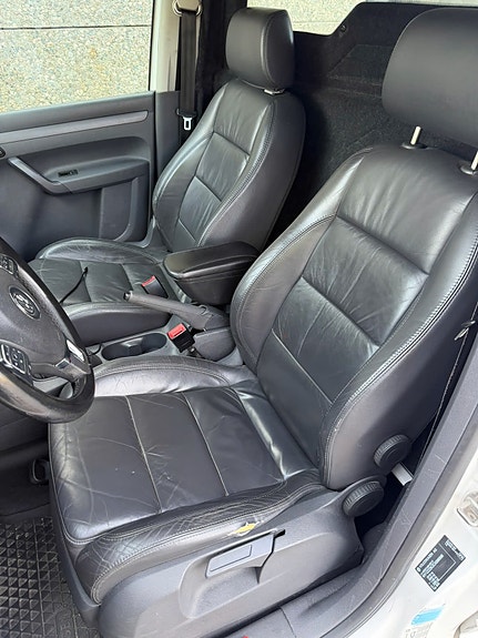 Volkswagen Caddy Maxi 8 of 11