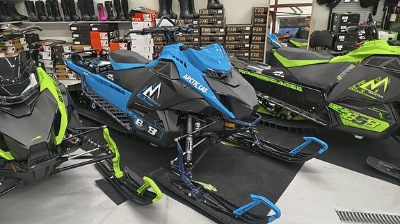 Arctic-cat MCAT 858 146 ES BLUE ATAC G8 2 of 10