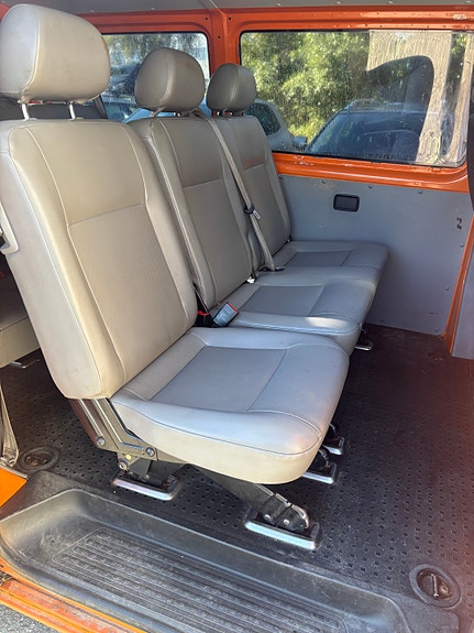 Volkswagen Transporter 11 of 16