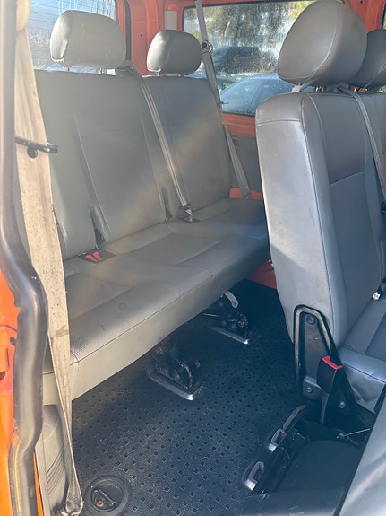 Volkswagen Transporter 12 of 16