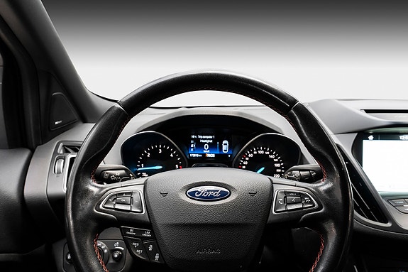Ford Kuga 10 of 28