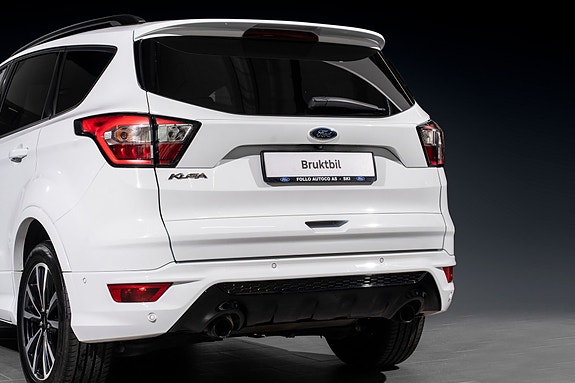 Ford Kuga 7 of 28