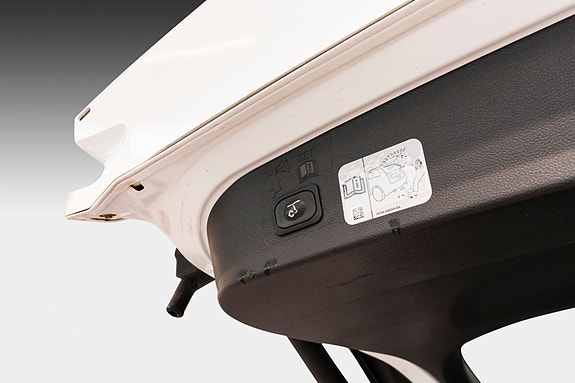 Ford Kuga 28 of 28