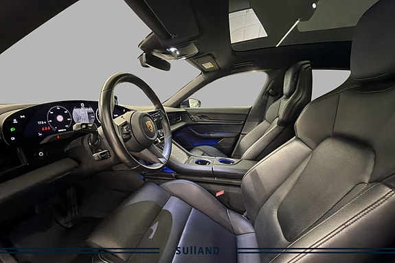 Porsche Taycan 11 of 27