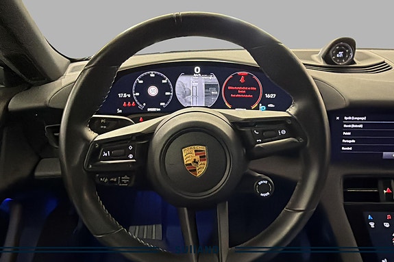 Porsche Taycan 12 of 27