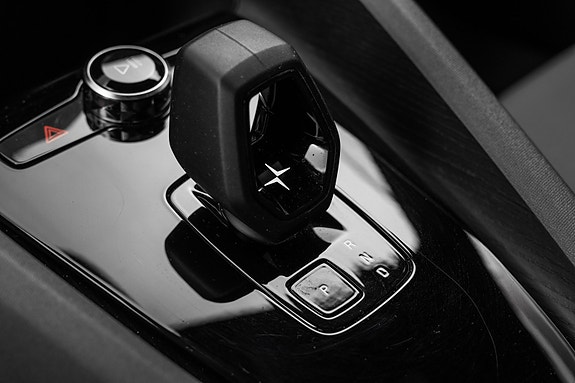 Polestar 2 28 of 30