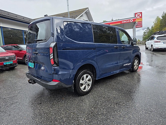 Ford Transit Custom 4 of 9