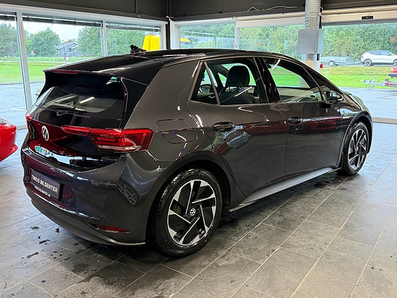 Volkswagen ID.3 4 of 15