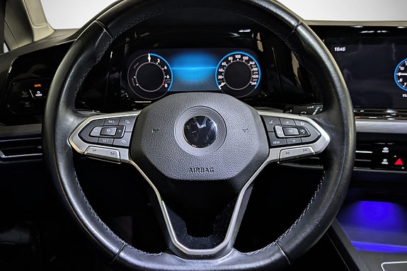 Volkswagen Golf VIII 13 of 19