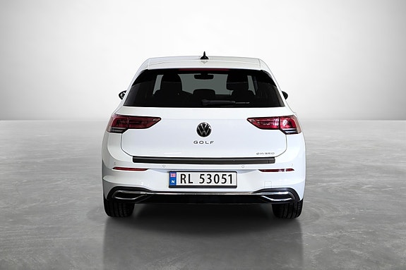 Volkswagen Golf VIII 6 of 19