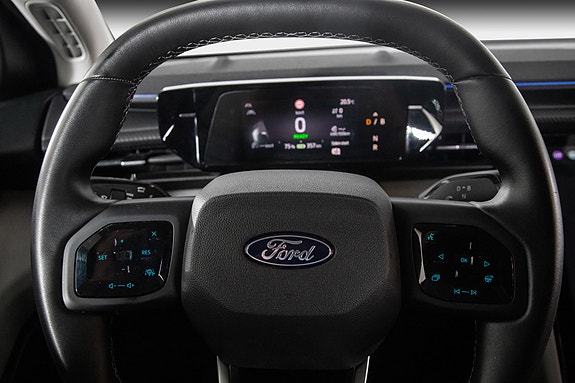 Ford Explorer 13 of 29