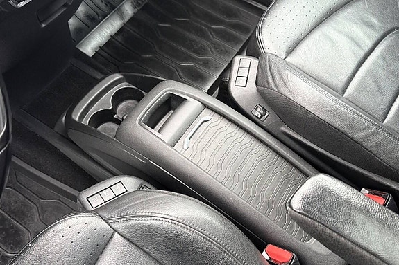 Citroen Grand C4 Picasso 22 of 29