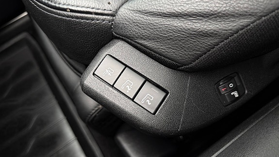 Citroen Grand C4 Picasso 23 of 29