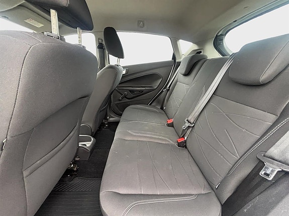 Ford Fiesta 8 of 10