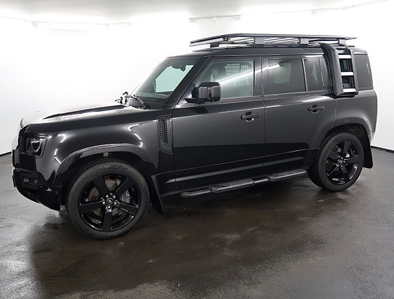 Land Rover Defender 6 of 30