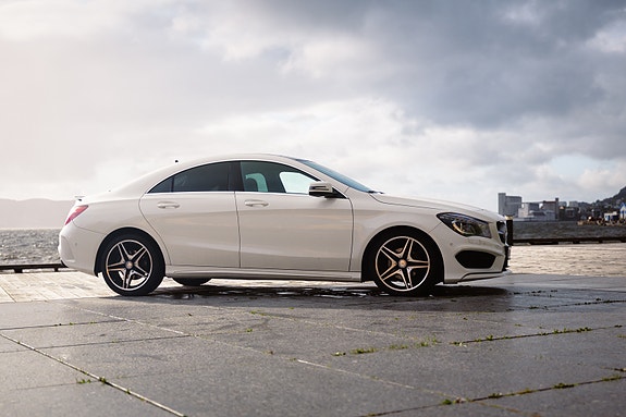 Mercedes-Benz CLA200 7 of 15