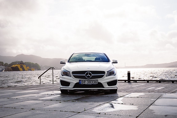 Mercedes-Benz CLA200 3 of 15