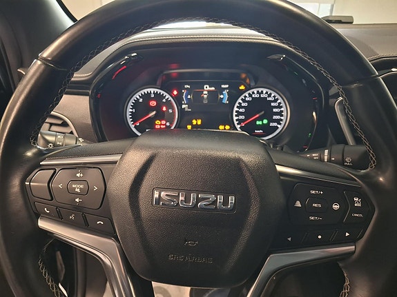 Isuzu D-max 8 of 21