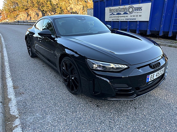 Audi e-tron GT 29 of 29
