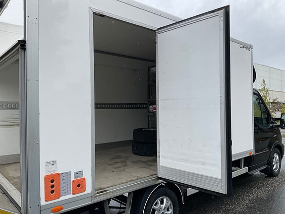 Ford Transit 16 of 30