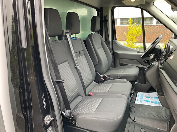 Ford Transit 24 of 30