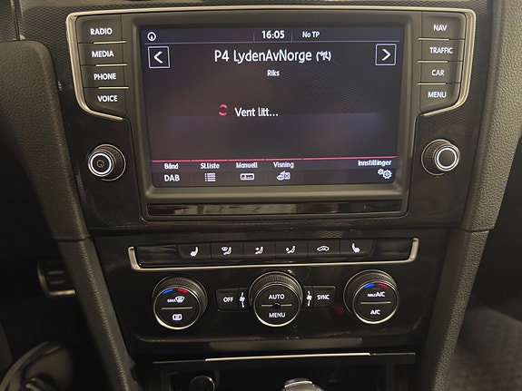 Volkswagen Golf VII 18 of 25