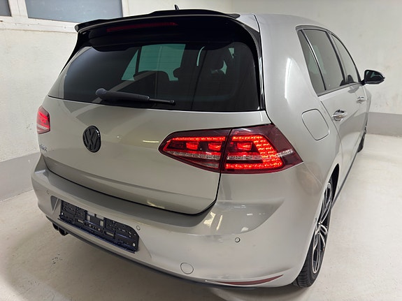 Volkswagen Golf VII 4 of 25